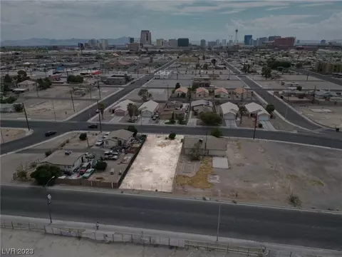 614 Harrison Ave, Las Vegas, NV 89106