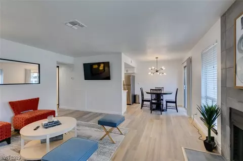 5036 Newport Cove Dr #A, Las Vegas, NV 89119