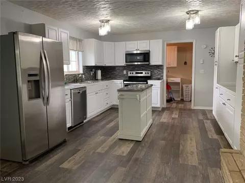 765 Avenue I, Ely, NV 89301 photo 2