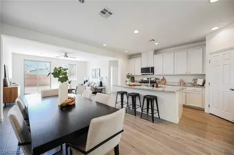 7755 Harthill Park Ave, Las Vegas, NV 89113
