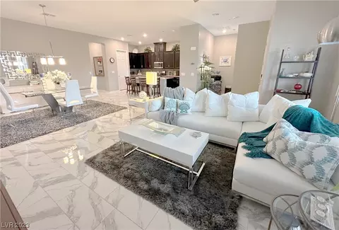 723 Park Bend St, Henderson, NV 89011