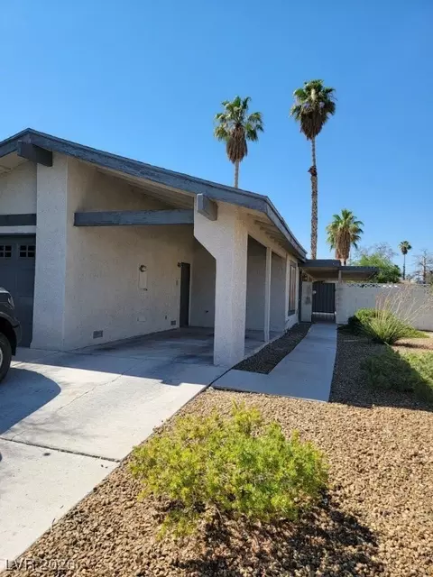 4823 Via Renaldo, Las Vegas, NV 89103