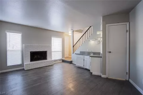 3749 Carlyle Dr #60, Las Vegas, NV 89115