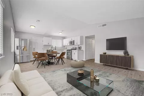 5600 Mare Way, Las Vegas, NV 89108