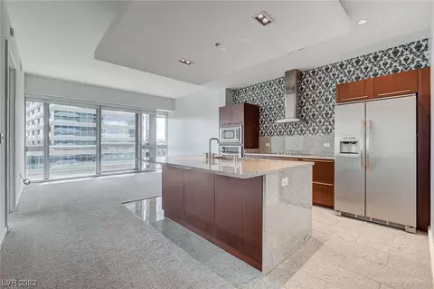 4471 Dean Martin Dr #605, Las Vegas, NV 89103