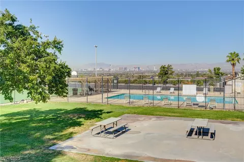 6760 E Bonanza Rd, Las Vegas, NV 89110