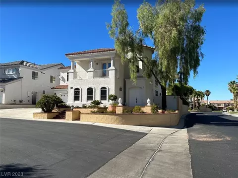 66 Big Creek Ct, Las Vegas, NV 89148