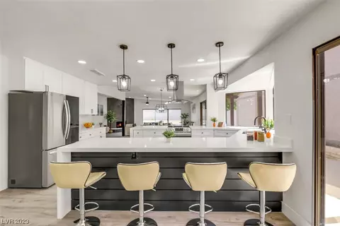 3301 Plaza Del Paz, Las Vegas, NV 89102