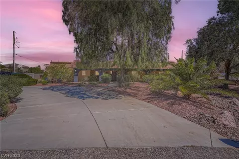 6760 W Quail Ave, Las Vegas, NV 89118