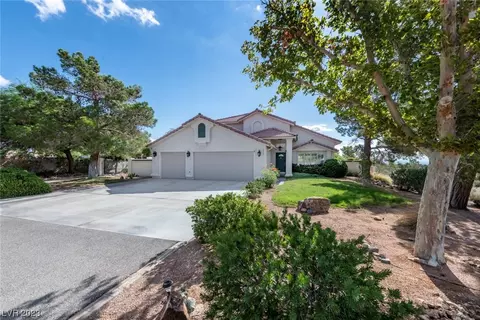 5950 N Tee Pee Ln, Las Vegas, NV 89149