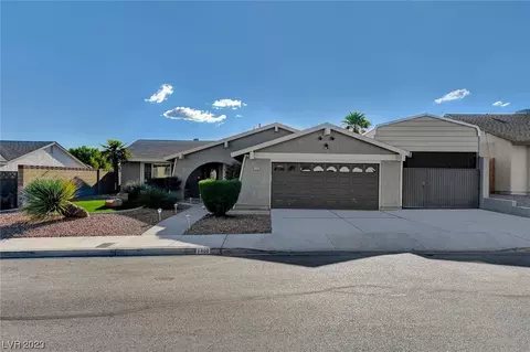 1400 Stacey Ln, Boulder City, NV 89005