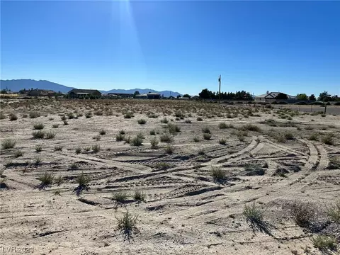 2740 Sagebrush Ave, Pahrump, NV 89048