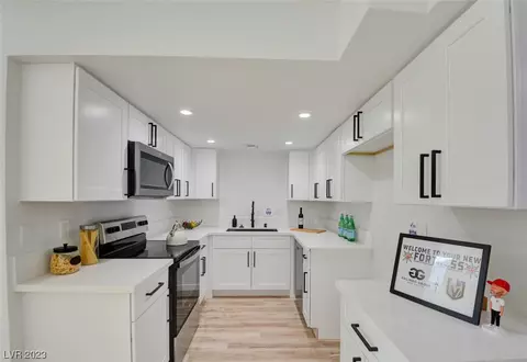 2431 Old Forge Ln #104, Las Vegas, NV 89121