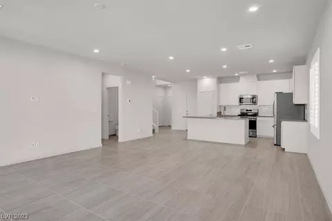 210 Seven Valleys Ct, Las Vegas, NV 89183