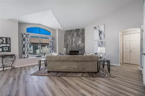7231 Indian Creek Ln #203, Las Vegas, NV 89149