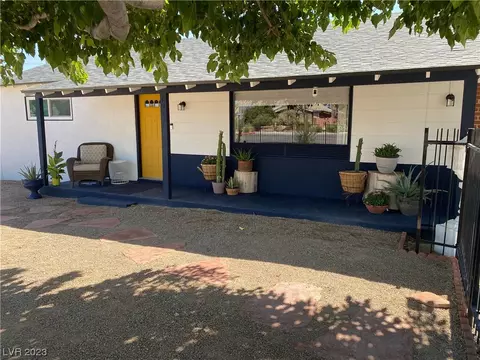1201 Douglas Dr, Las Vegas, NV 89102