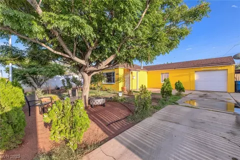 4525 Cory Pl, Las Vegas, NV 89107
