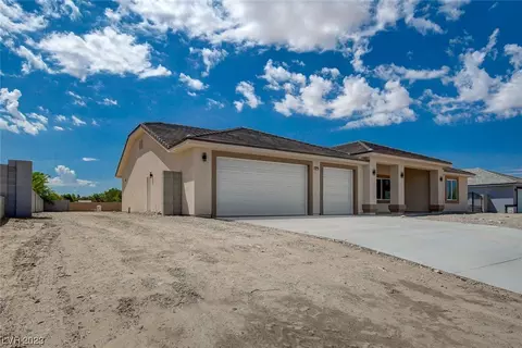 5681 Mary Lou St, Pahrump, NV 89061