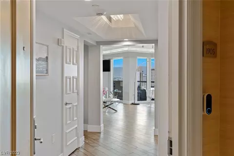 2777 Paradise Rd #1905, Las Vegas, NV 89109