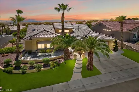 10605 Back Plains Dr, Las Vegas, NV 89134