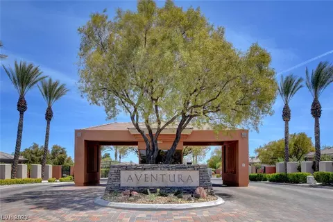112 Tesoro Dr, Las Vegas, NV 89144