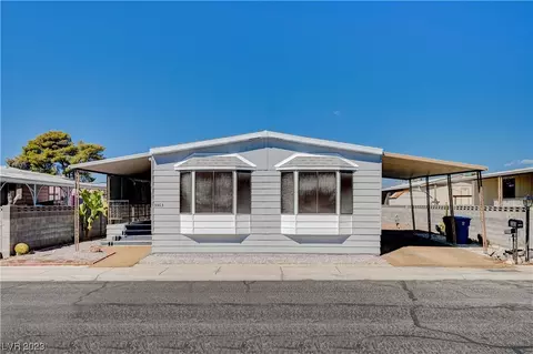 3363 Haleakala Dr, Las Vegas, NV 89122