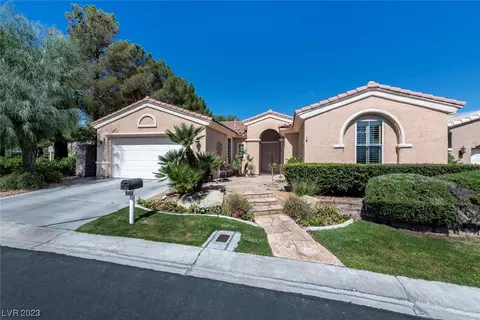 10366 Romantico Dr, Las Vegas, NV 89135