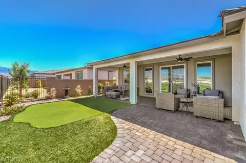 4582 E Clear Meadow Ave, Pahrump, NV 89061