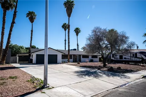 1620 Bluestone Dr, Las Vegas, NV 89108