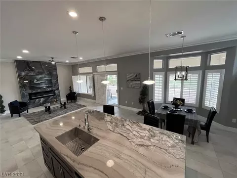2736 Tumble Brook Dr, Las Vegas, NV 89134