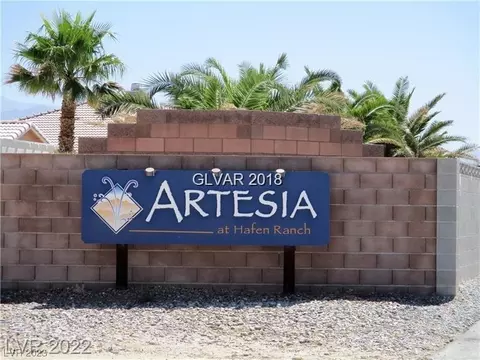4770 Honey Locust Dr, Pahrump, NV 89061