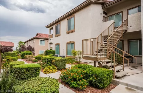 2305 W Horizon Ridge Pkwy #1123, Henderson, NV 89052