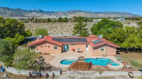 5166 N Chieftain St, Las Vegas, NV 89149