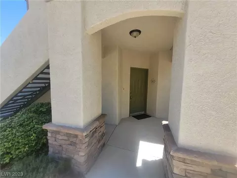 10213 King Henry Ave #102, Las Vegas, NV 89144