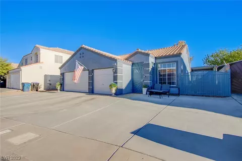 821 Zinnia Cir, Henderson, NV 89015