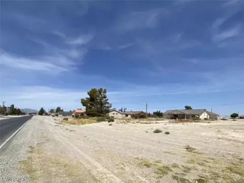 930 E Calvada Blvd, Pahrump, NV 89048