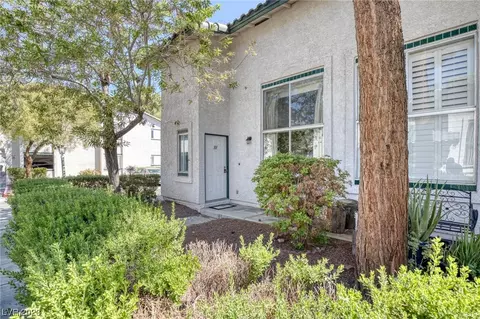 2471 Old Forge Ln #101, Las Vegas, NV 89121