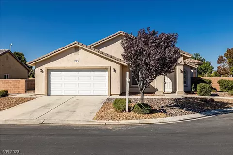 30 S Spruce Ln, Pahrump, NV 89048