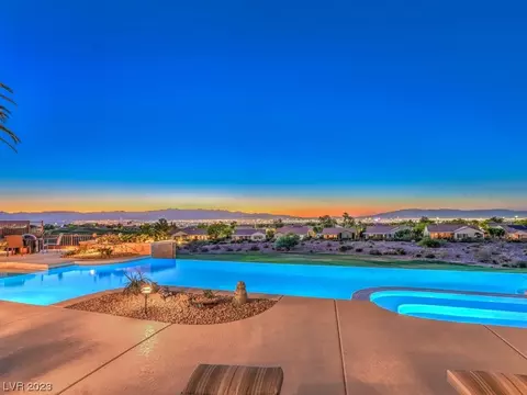 2556 Forest City Dr, Henderson, NV 89052
