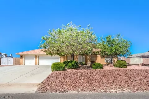 4880 Stoneham St, Pahrump, NV 89061