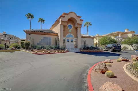 6700 Amarinta Ave #203, Las Vegas, NV 89108