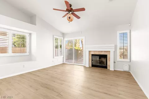 2328 Huntsville Dr, Las Vegas, NV 89134