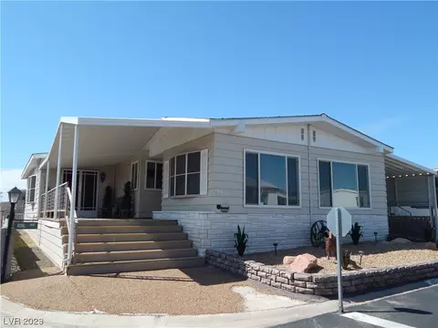 4957 Royal Dr, Las Vegas, NV 89103