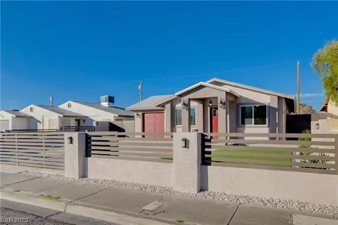 1524 Chestnut St, Henderson, NV 89011