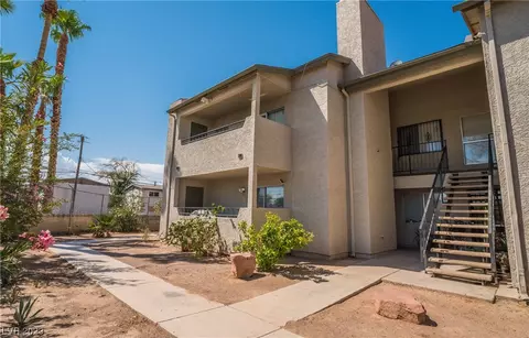 2921 Country Manor Ln #140, Las Vegas, NV 89115