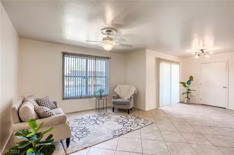 2300 E Silverado Ranch Blvd #1069, Las Vegas, NV 89183