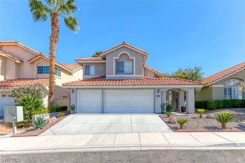 2008 Summit Pointe Dr, Las Vegas, NV 89117