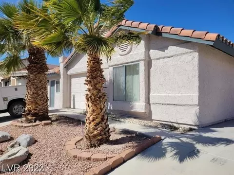 1688 Esteban Ave, Laughlin, NV 89029 photo 3