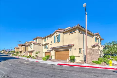 137 Alamere Falls Dr, Las Vegas, NV 89138