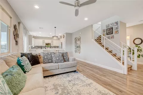 6657 Autumn Breeze St, Las Vegas, NV 89148